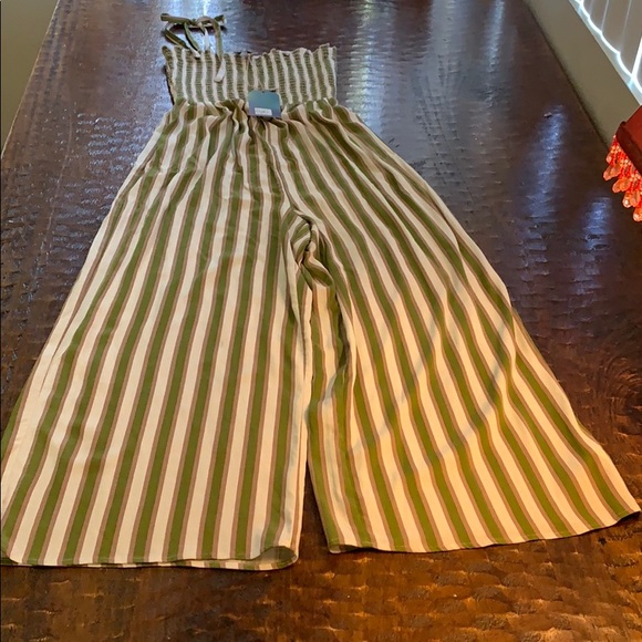 MuMu jumpsuit - Picture 2 of 5